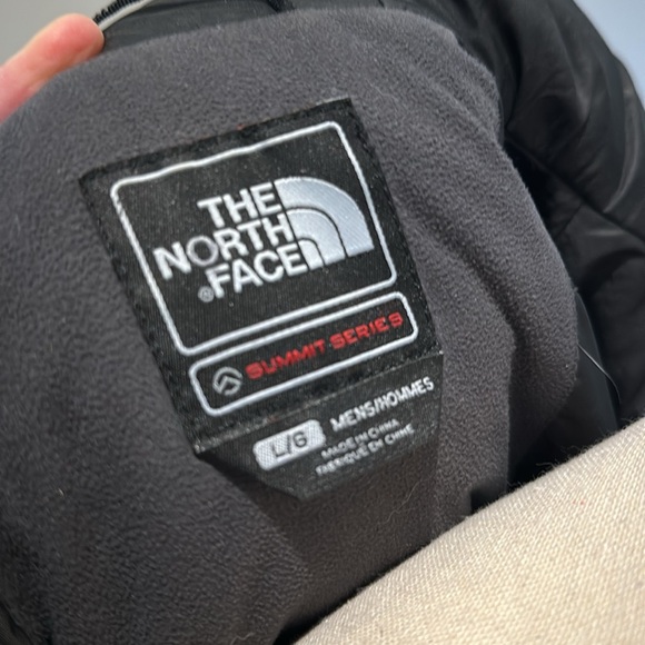 North Face insulated jacket - Picture 3 of 4